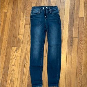 Like new Good American high waisted skinny jeans